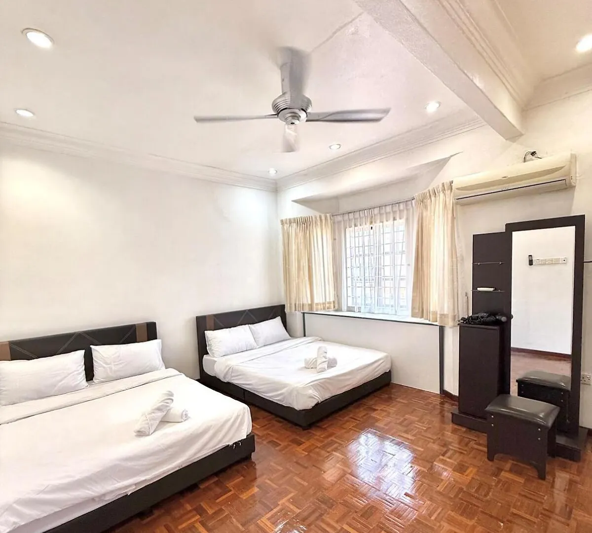 Double Storey 4 Room - Walk To Jonker Street #9Pax Malacca Feriehus