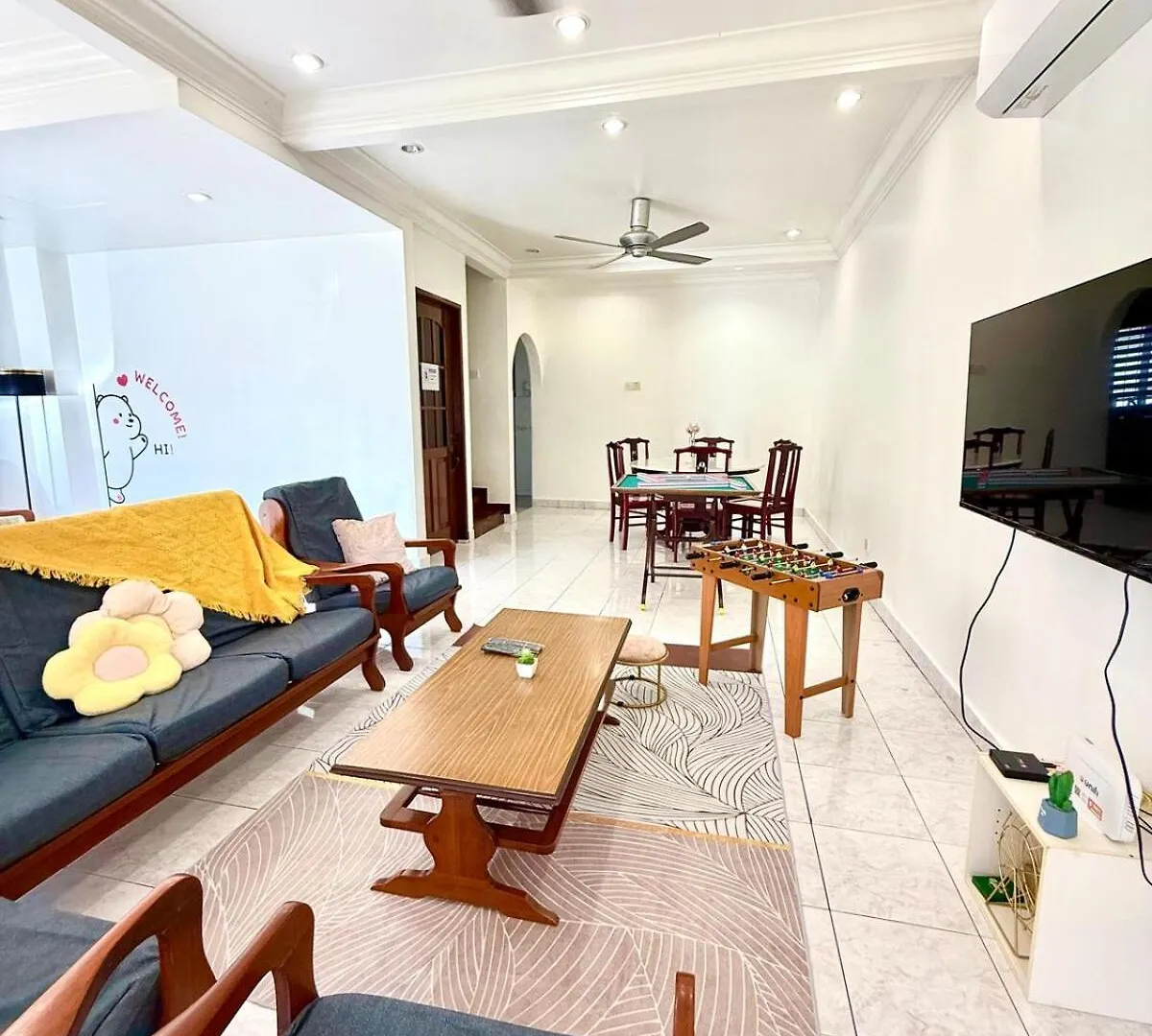 Melaka Double Storey - Walk To Jonker Street #9Pax Holiday home